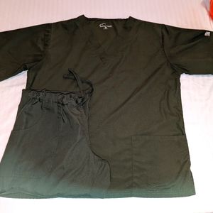 Butter Soft Scrubs Set (Olive)